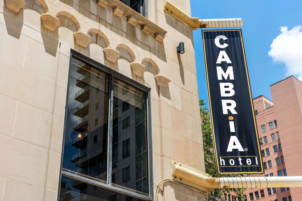 Cambria Hotel Houston Downtown Convention Center Exterior foto